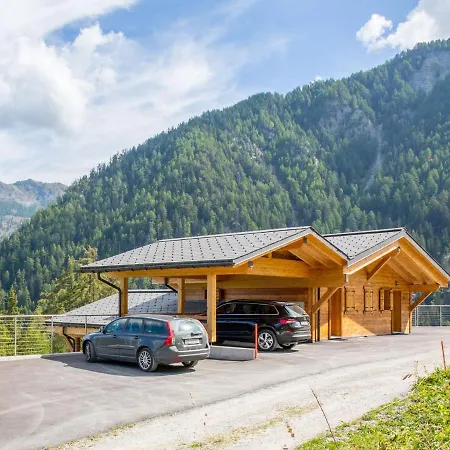 Grand Chalet With Jacuzzi On Slopes In Riddes *