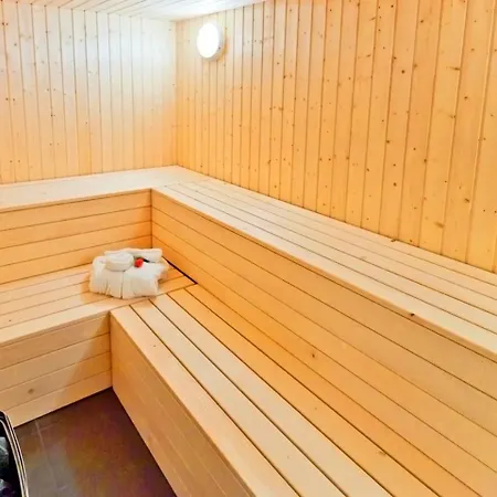 Grand Chalet With Jacuzzi On Slopes In Riddes Ferienhaus *
